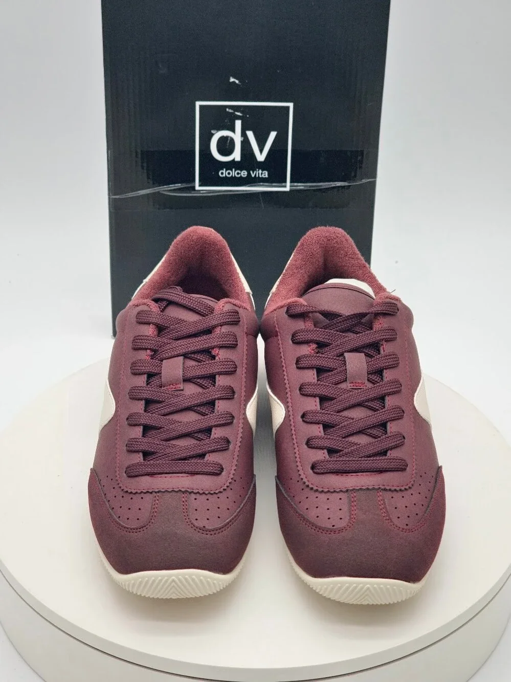 DV Dolce Vita Gaven Burgundy Retro Sneakers Women’s Size 9.5